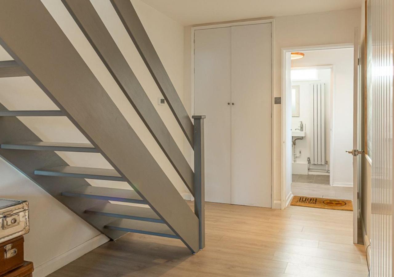Villa Modern 2 Bd W/ Garden In The Heart Of Tetbury! Exterior foto